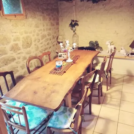 Au Petit Bonheur בית נופש